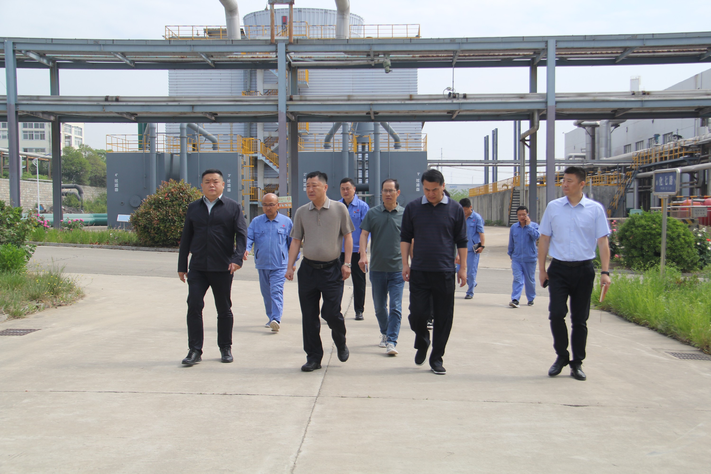 1714442890162813.jpg 1714442890162813.jpg