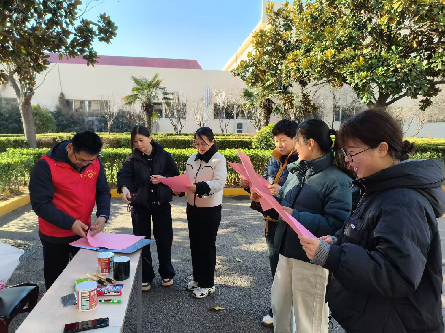 金達(dá)煤礦開展“情系女職工  法在你身邊” 普法宣傳活動(dòng)