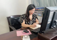 《聚微塵星火，匯時代光明》 李  梅